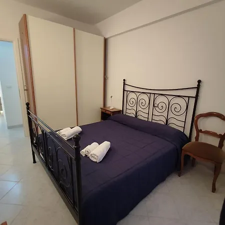 Casa Helena, 200M. Dal Mare. Codice Citra 009029Lt1392 Apartment Finale Ligure