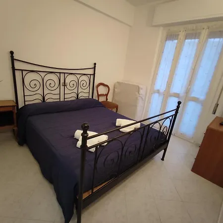 Casa Helena, 200M. Dal Mare. Codice Citra 009029Lt1392